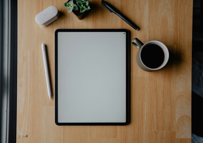 Luke Jones E1ua34o1psm Unsplash